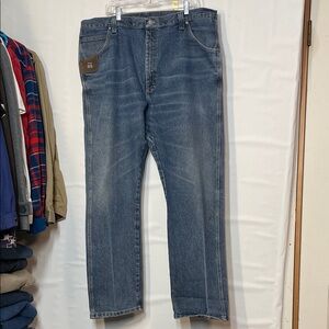 Wrangler Men's Bootcut Jeans in Deep Blue